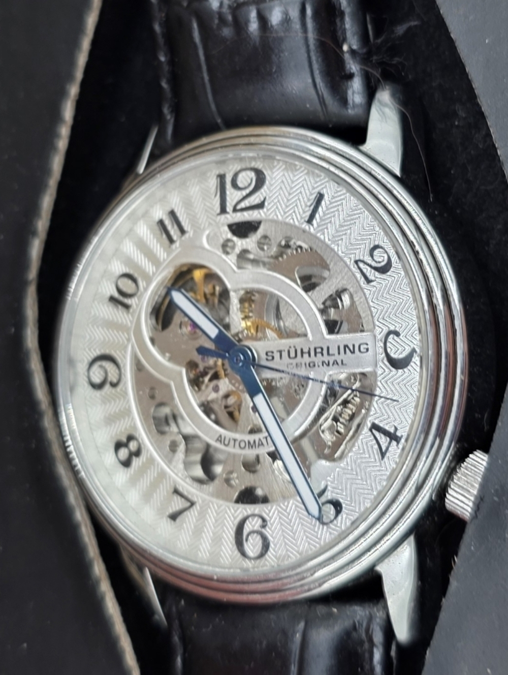 Stuhrling Original Mens Skeleton Automatic Watch ST-90050‎ Silver Black Leather